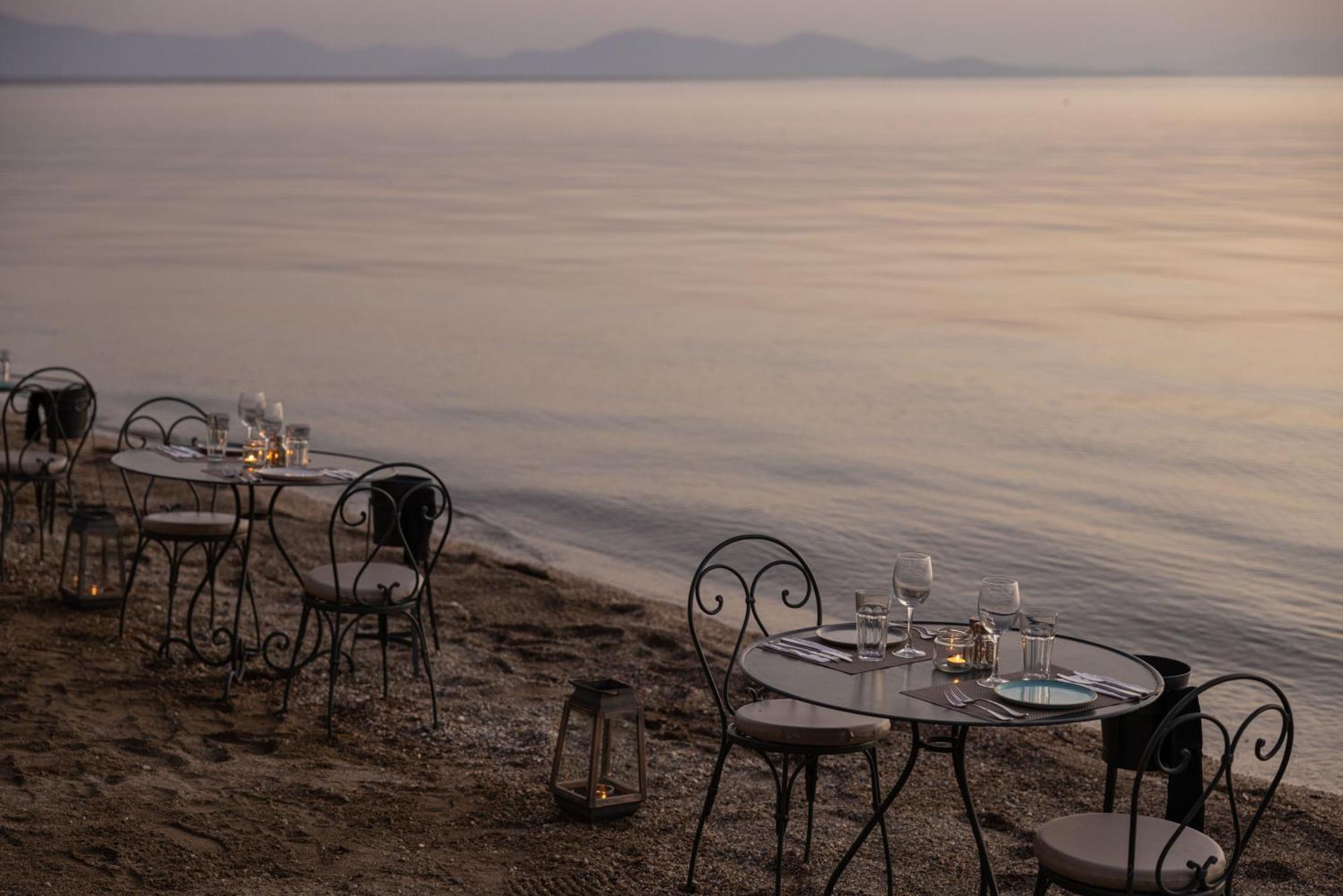 Six Keys Hotel Afissos Eksteriør billede