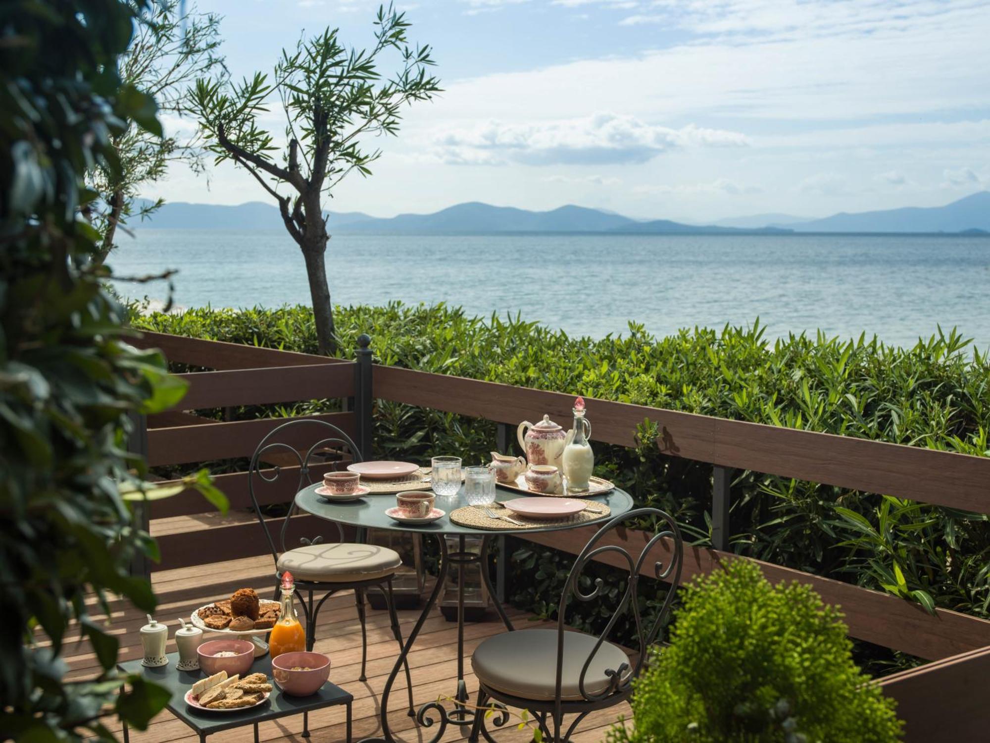 Six Keys Hotel Afissos Eksteriør billede