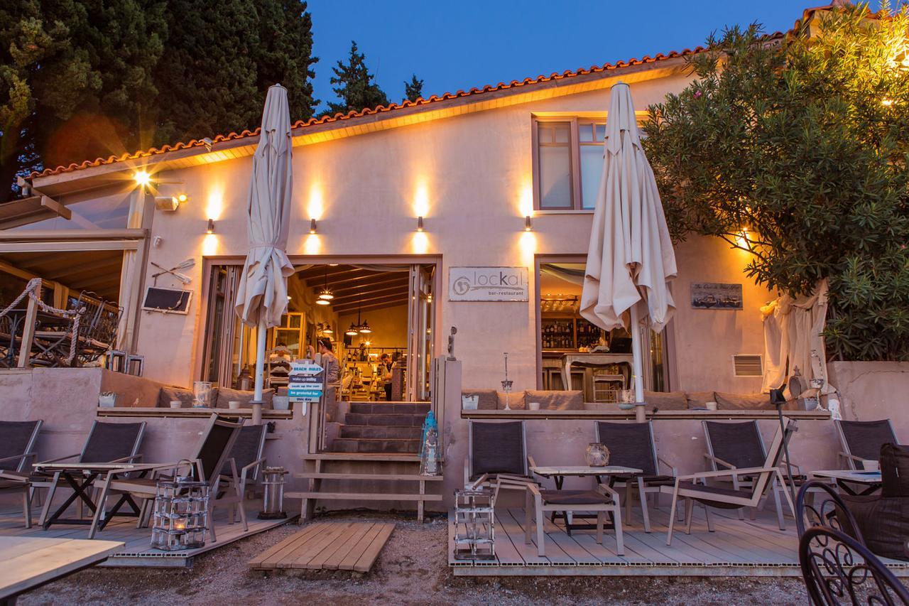 Six Keys Hotel Afissos Eksteriør billede