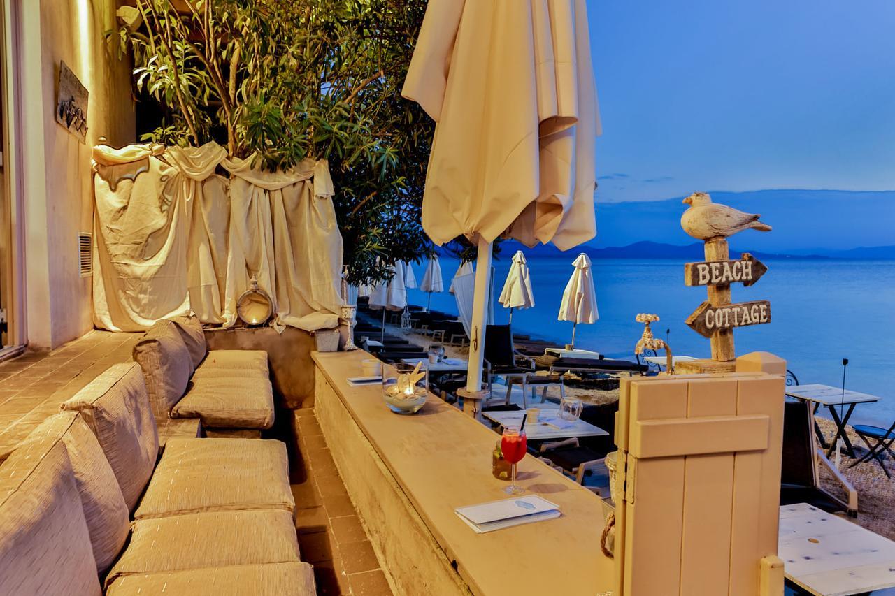 Six Keys Hotel Afissos Eksteriør billede